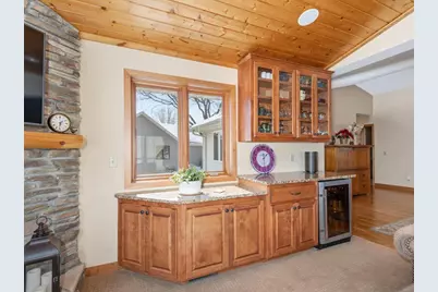 1321 Lake Susan Hills Drive, Chanhassen, MN 55317 - Photo 10