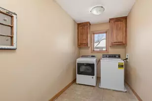 1321 Lake Susan Hills Dr, Chanhassen, MN 55317 - Photo 20