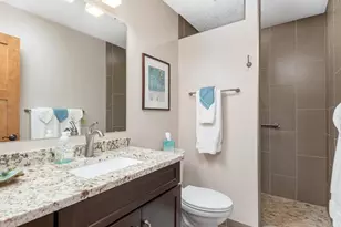 1321 Lake Susan Hills Dr, Chanhassen, MN 55317 - Photo 26