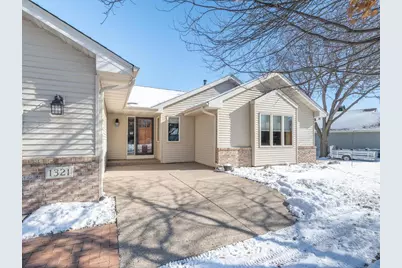 1321 Lake Susan Hills Drive, Chanhassen, MN 55317 - Photo 4