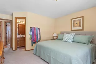 1321 Lake Susan Hills Dr, Chanhassen, MN 55317 - Photo 22