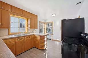 964 3rd St, Granite Falls, MN 56241 - Photo 8