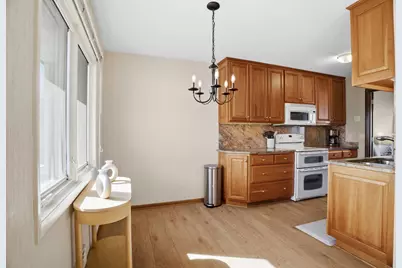 8915 Ironwood Avenue S, Cottage Grove, MN 55016 - Photo 8