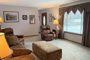 6826 Berkshire Ln N, Maple Grove, MN 55311 - Photo 8