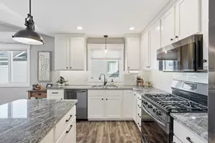 3509 Cambridge Pl, River Falls, WI 54022 - Photo 8