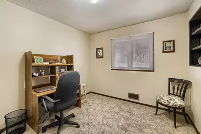 9517 Colorado Avenue S, Bloomington, MN 55438 - Photo 18