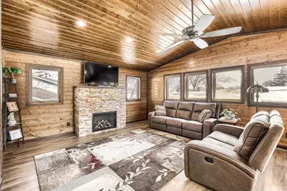 9517 Colorado Avenue S, Bloomington, MN 55438 - Photo 4