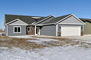 140 Coulee Way, Wabasha, MN 55981 - Photo 1