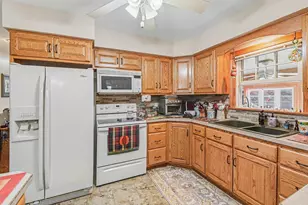 417 S Fairview Dr, Luverne, MN 56156 - Photo 6