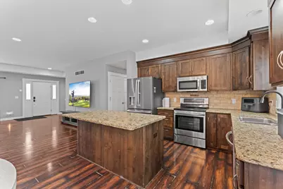 1909 Spruce Meadows Drive SE, Rochester, MN 55904 - Photo 10