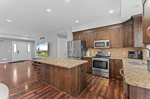 1909 Spruce Meadows Dr SE, Rochester, MN 55904 - Photo 10