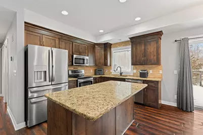 1909 Spruce Meadows Drive SE, Rochester, MN 55904 - Photo 6