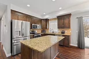 1909 Spruce Meadows Dr SE, Rochester, MN 55904 - Photo 6