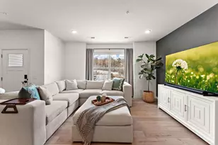 14436 Twin Lakes Cir, Burnsville, MN 55306 - Photo 2