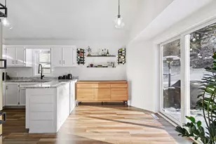 8581 Flamingo Dr, Chanhassen, MN 55317 - Photo 12