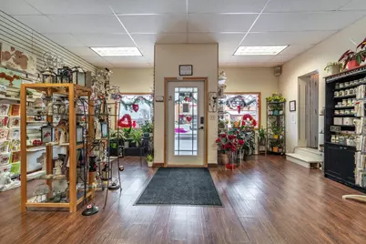 121 S Broadway, Pelican Rapids, MN 56572 - Photo 6