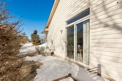 1242 Crystal Place E, Chaska, MN 55318 - Photo 24