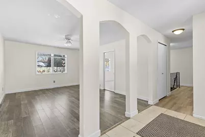 5885 Hidden Oaks Circle SE, Prior Lake, MN 55372 - Photo 2