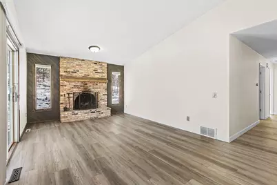 5885 Hidden Oaks Circle SE, Prior Lake, MN 55372 - Photo 10