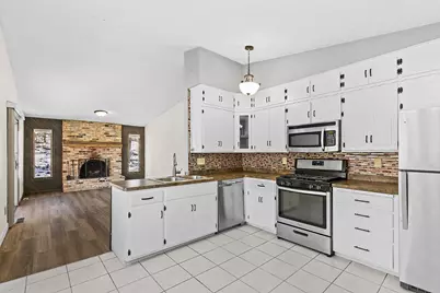 5885 Hidden Oaks Circle SE, Prior Lake, MN 55372 - Photo 8