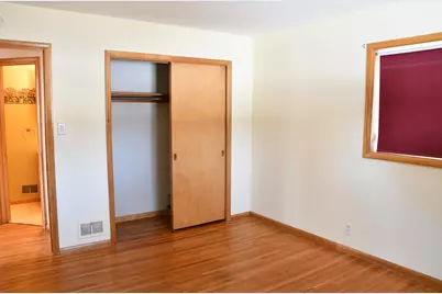 1102 Grand Avenue, Worthington, MN 56187 - Photo 6