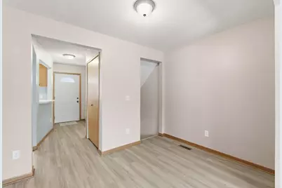 618 Oak Park Lane, Hopkins, MN 55343 - Photo 8