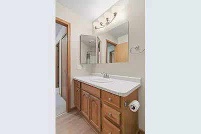 618 Oak Park Lane, Hopkins, MN 55343 - Photo 22