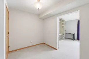 618 Oak Park Ln, Hopkins, MN 55343 - Photo 26