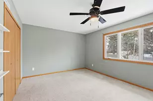 618 Oak Park Ln, Hopkins, MN 55343 - Photo 18