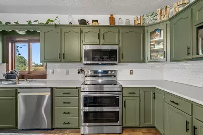 1642 S Hill Avenue, Ogilvie, MN 56358 - Photo 6