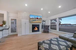 19860 Cottagewood Rd, Deephaven, MN 55331 - Photo 4