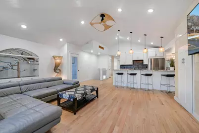 19860 Cottagewood Road, Deephaven, MN 55331 - Photo 6