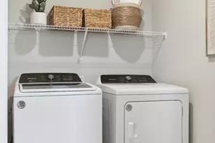 9292 Larimar Trl, Eden Prairie, MN 55347 - Photo 14