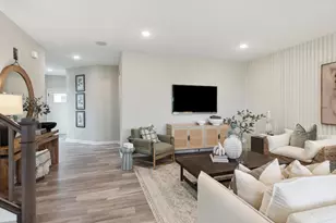 9292 Larimar Trl, Eden Prairie, MN 55347 - Photo 4