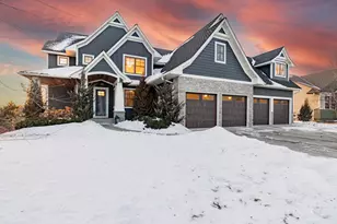 5425 Niagara Ln N, Plymouth, MN 55446 - Photo 4