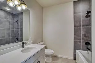 300 Main Ave, Fargo,  58103 - Photo 30