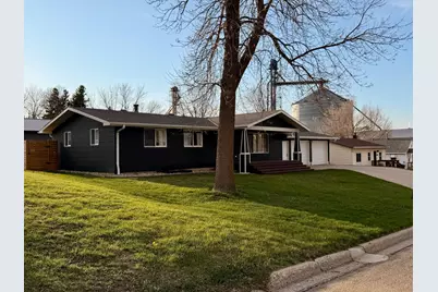 113 Oklahoma Avenue, Adrian, MN 56110 - Photo 2