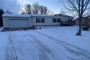 411 Rosabelle Ct, Grasston, MN 55030 - Photo 1