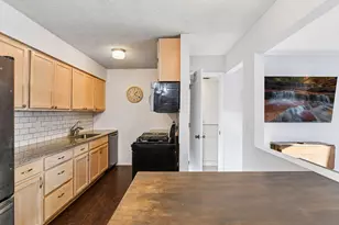 4453 Cedar Lk Rd S, Saint Louis Park, MN 55416 - Photo 14