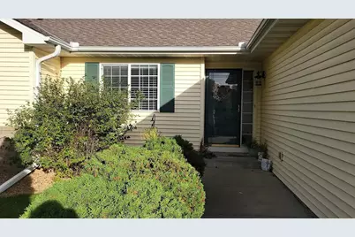 2341 Ponds Way, Shakopee, MN 55379 - Photo 2