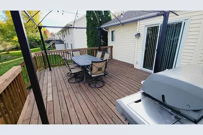 2341 Ponds Way, Shakopee, MN 55379 - Photo 10