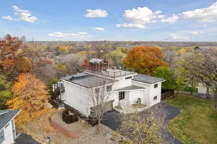 4652 9 Oaks Cir, Bloomington, MN 55437 - Photo 48