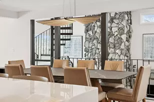 4652 9 Oaks Cir, Bloomington, MN 55437 - Photo 18