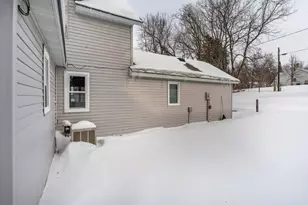 313 3rd St SE, Pelican Rapids, MN 56572 - Photo 6