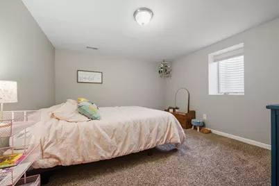 4711 Lakeland Avenue N, Crystal, MN 55429 - Photo 30