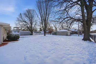 4711 Lakeland Avenue N, Crystal, MN 55429 - Photo 40