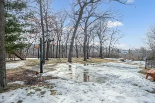 1120 Glendale Hills Dr NE, Rochester, MN 55906 - Photo 12