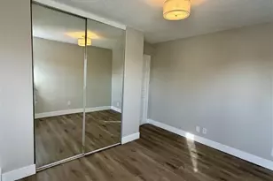 1800 La Salle Ave, Minneapolis, MN 55403 - Photo 16