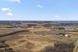 4342 Meadowview Dr, Waconia, MN 55387 - Photo 10