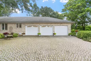 481 Peavey Ln, Wayzata, MN 55391 - Photo 8